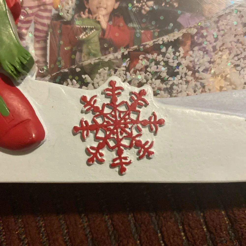 NWT DISNEY MINNIE MOUSE CHRISTMAS SNOW WATER GLOBE PHOTO FRAME 4